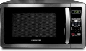 5. Farberware Countertop Microwave