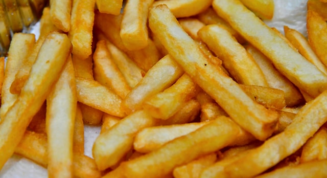 3. What Are Frozen Chips in an Air Fryer?